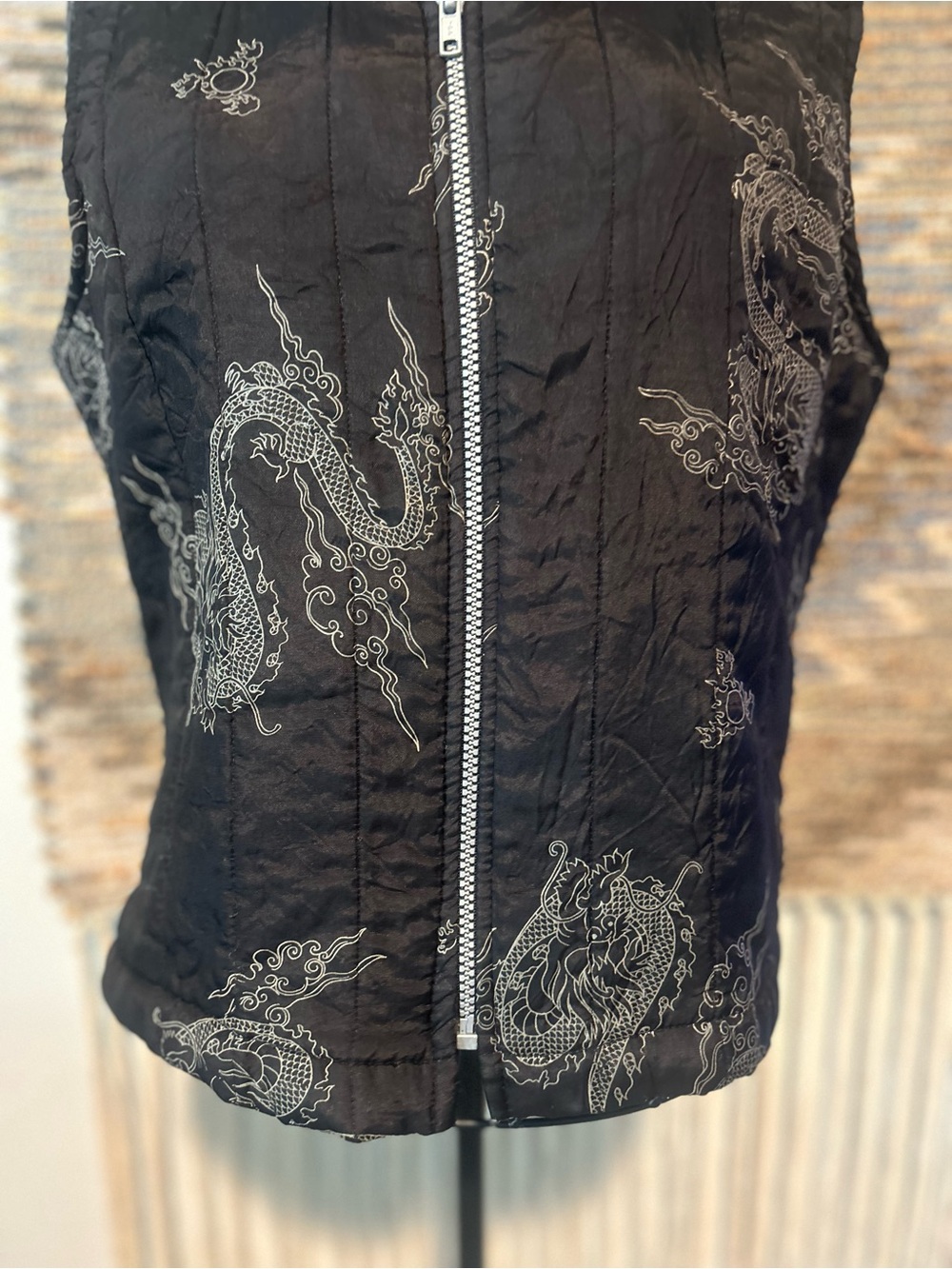 White Moon Black Embroidered Dragon Quilted Vest - Women - Picture 3 of 9